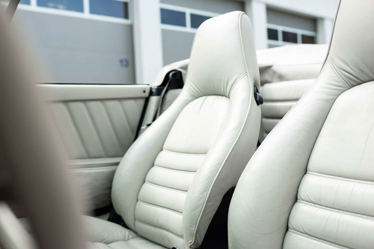 Porsche 911 Carrera 3.2 “25 Jahre 911”