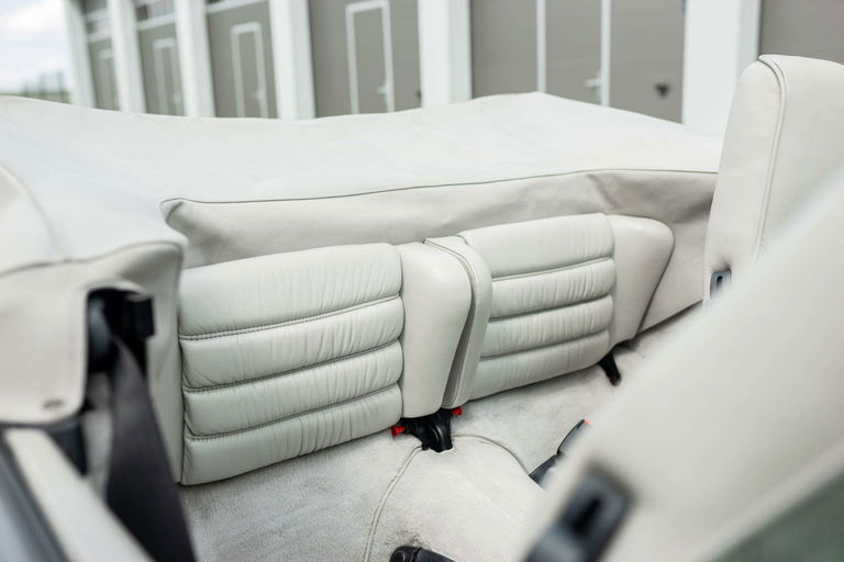 Porsche 911 Carrera 3.2 “25 Jahre 911”