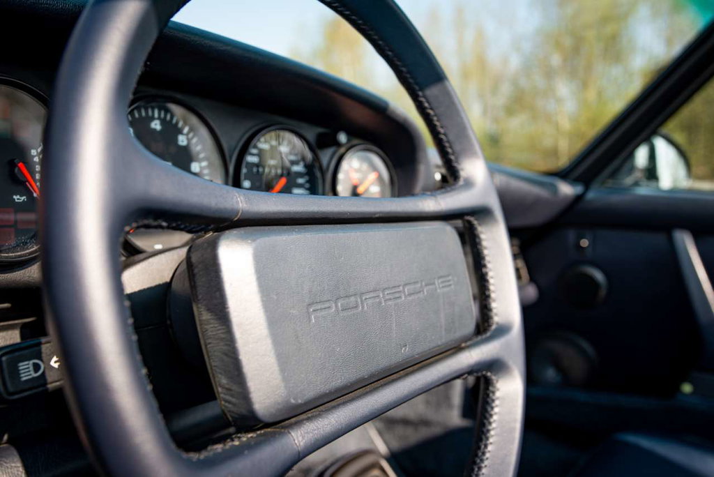Porsche 964 Carrera 2