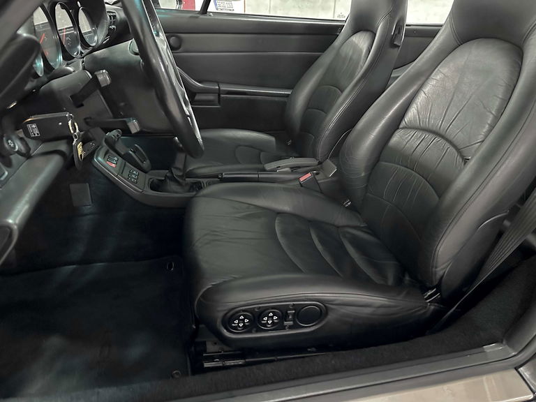 Porsche 993 Carrera 4S