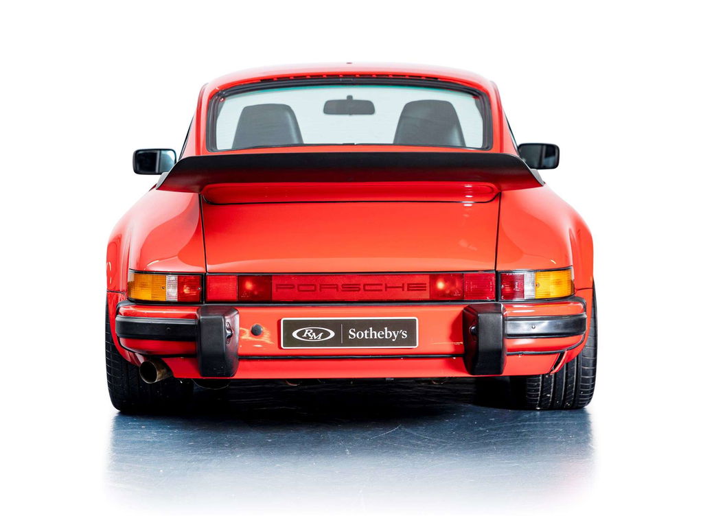 Porsche 911 Carrera 3.2 Clubsport