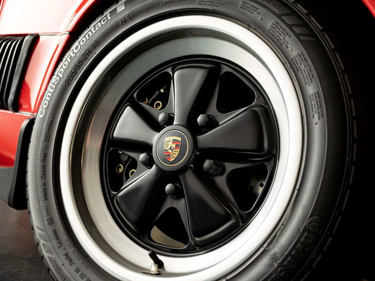 Porsche 911 Carrera 3.2 Clubsport