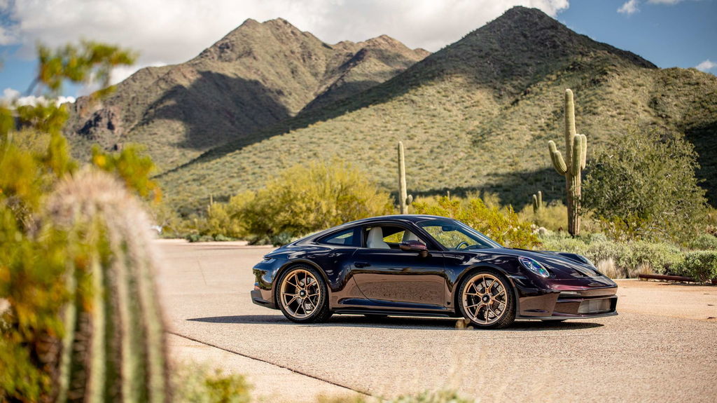 Porsche 992 GT3 Touring