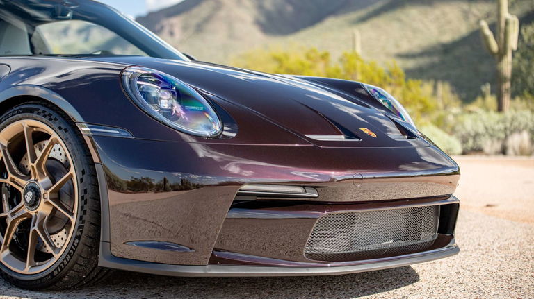 Porsche 992 GT3 Touring