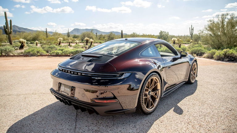 Porsche 992 GT3 Touring