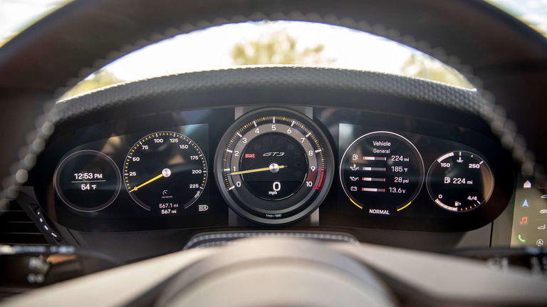 Porsche 992 GT3 Touring