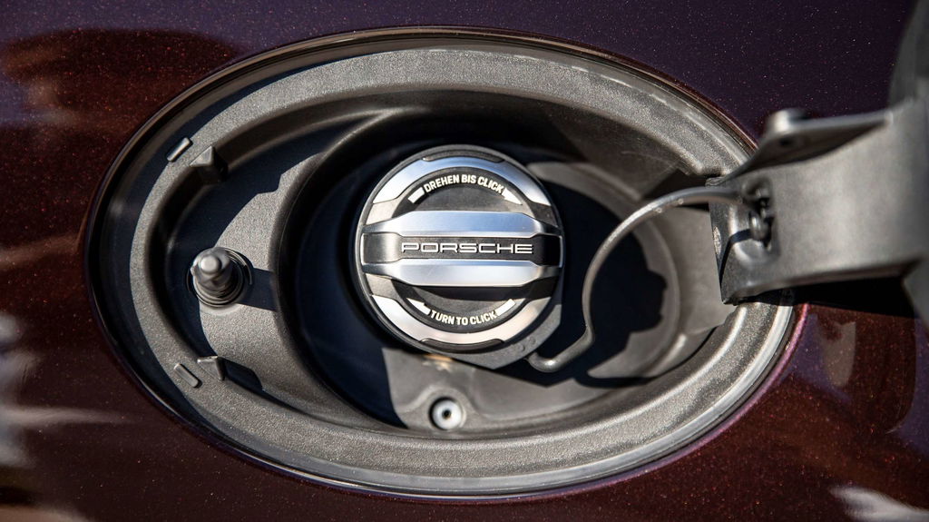 Porsche 992 GT3 Touring