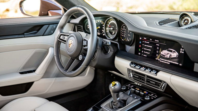 Porsche 992 GT3 Touring