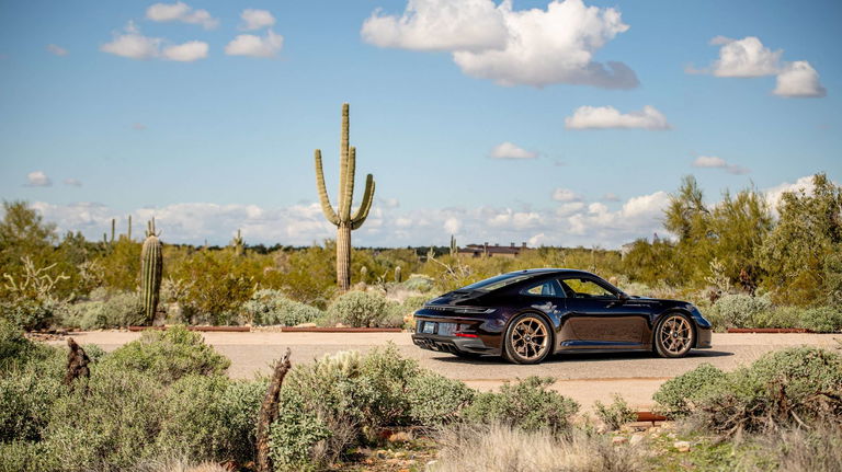 Porsche 992 GT3 Touring