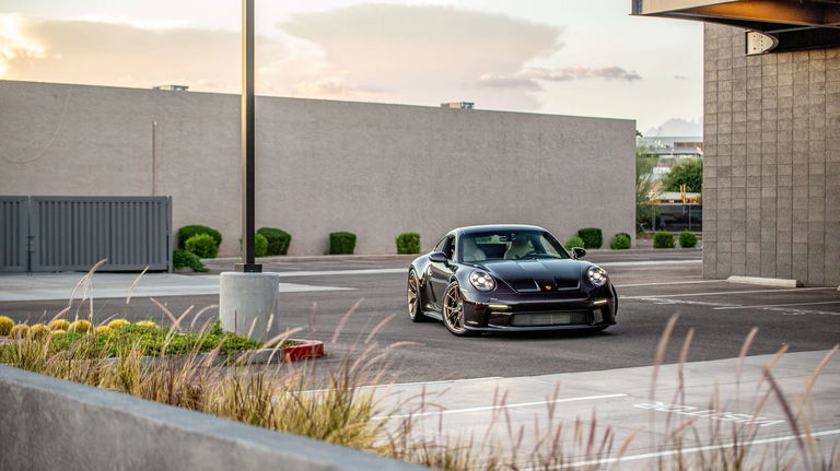 Porsche 992 GT3 Touring