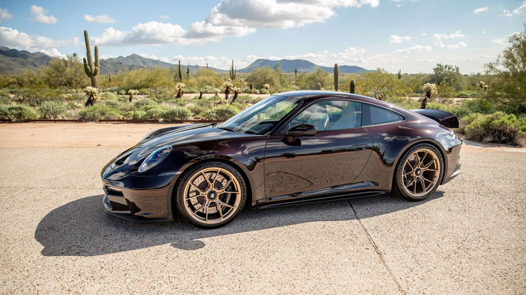 Porsche 992 GT3 Touring