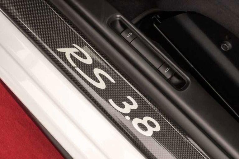 Porsche 997.2 Carrera GTS