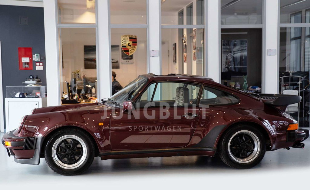Porsche 911 Turbo 3.3