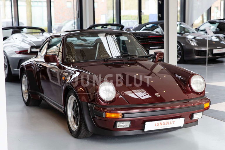 Porsche 911 Turbo 3.3
