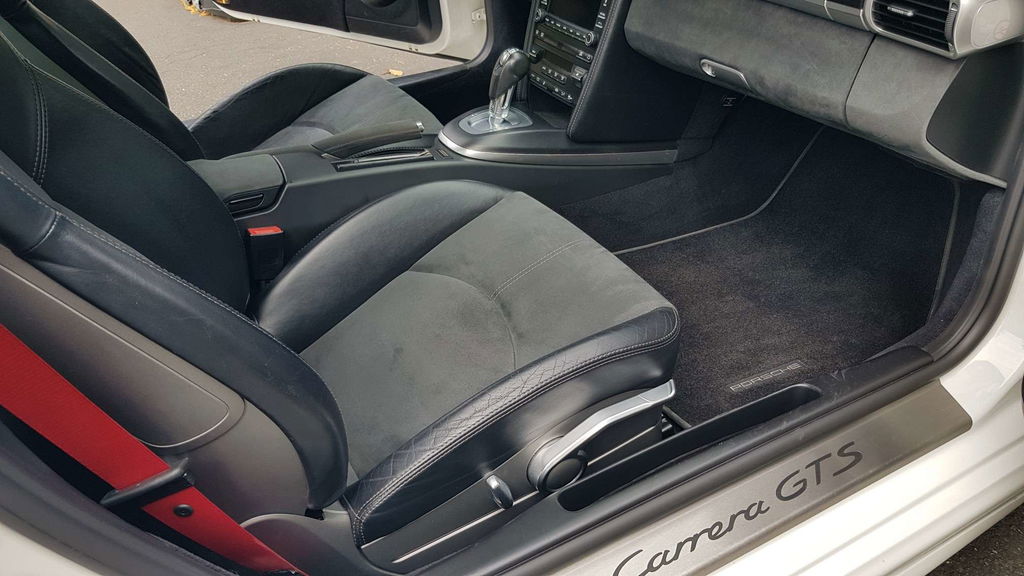 Porsche 997.2 Carrera GTS