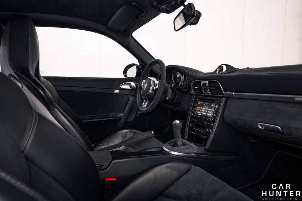 Porsche 997.2 Carrera GTS