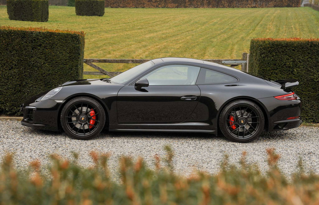 Porsche 991.2 Carrera GTS