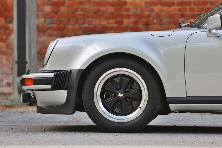 Porsche 911 Turbo 3.3