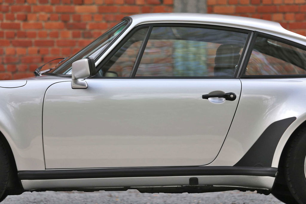 Porsche 911 Turbo 3.3