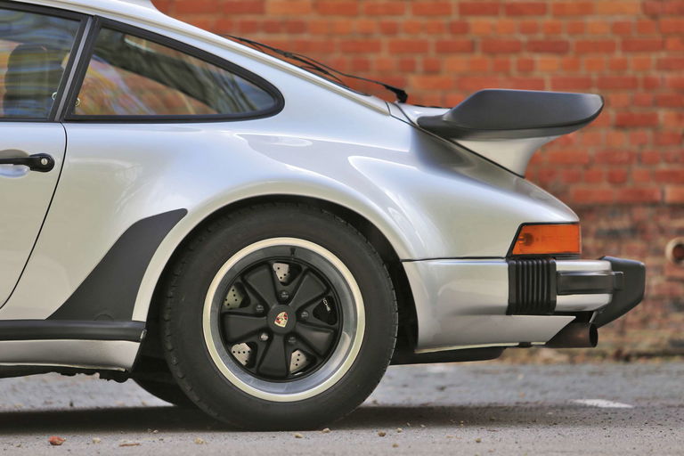 Porsche 911 Turbo 3.3