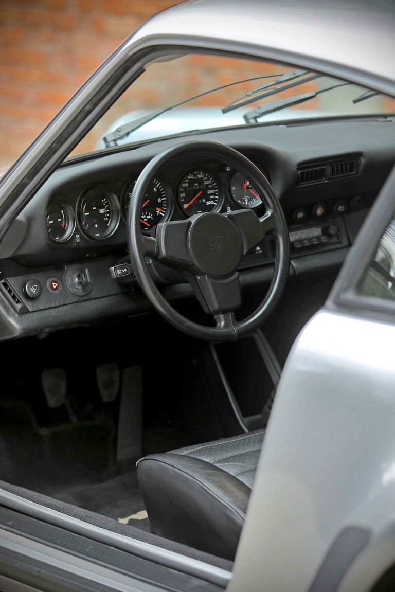 Porsche 911 Turbo 3.3