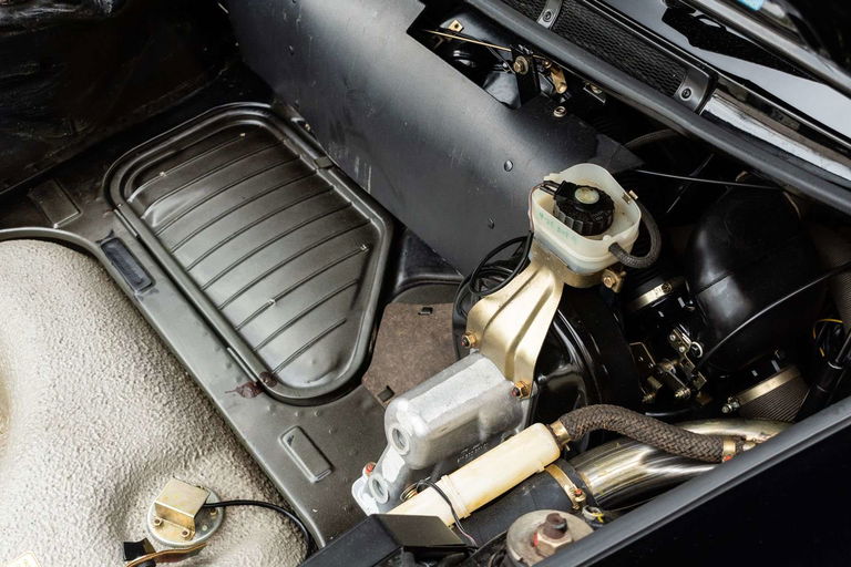 Porsche 911 Carrera 3.2 (US)