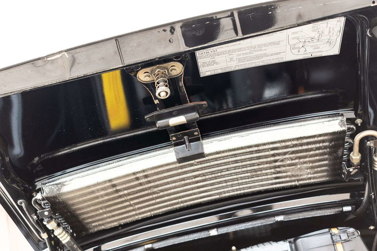 Porsche 911 Carrera 3.2 (US)