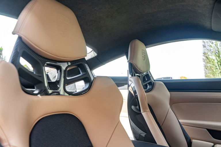 Porsche 992 GT3 Touring