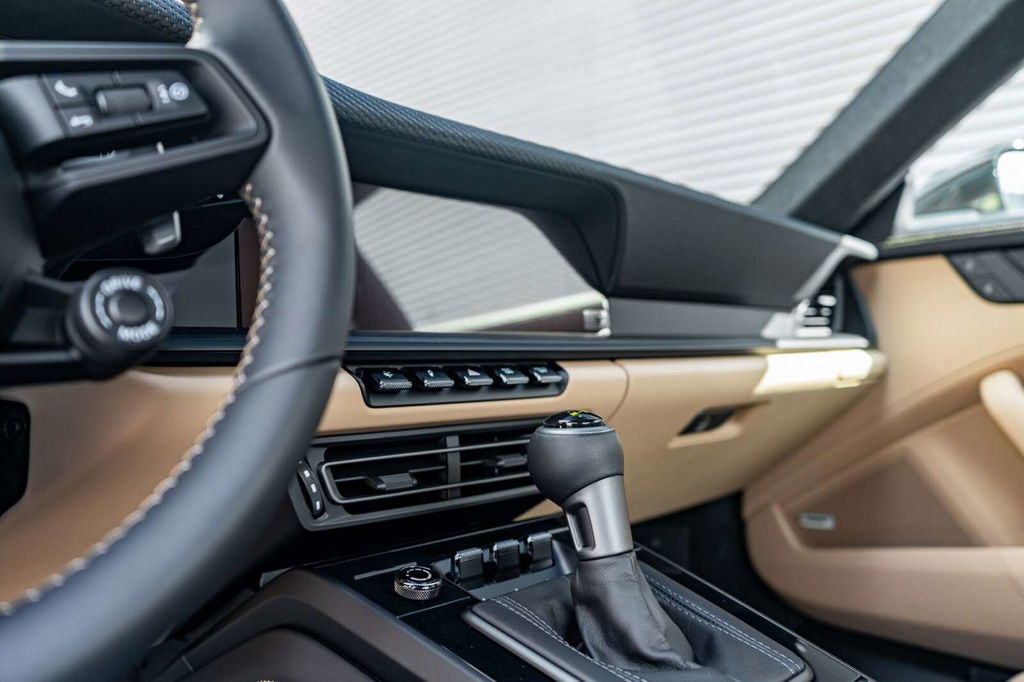 Porsche 992 GT3 Touring