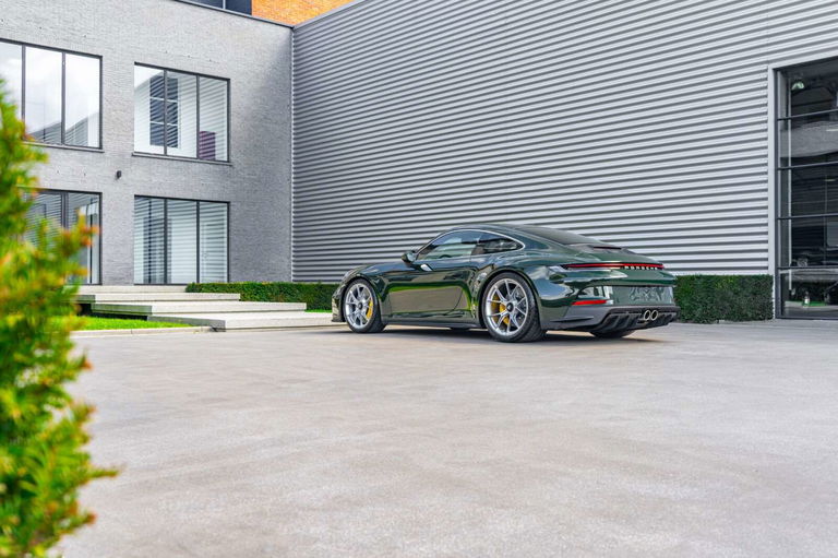 Porsche 992 GT3 Touring