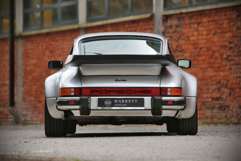 Porsche 911 Turbo 3.3