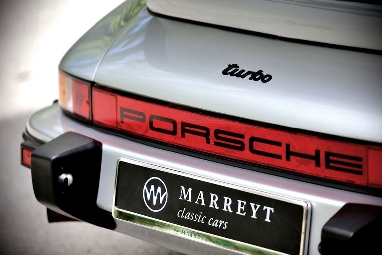Porsche 911 Turbo 3.3