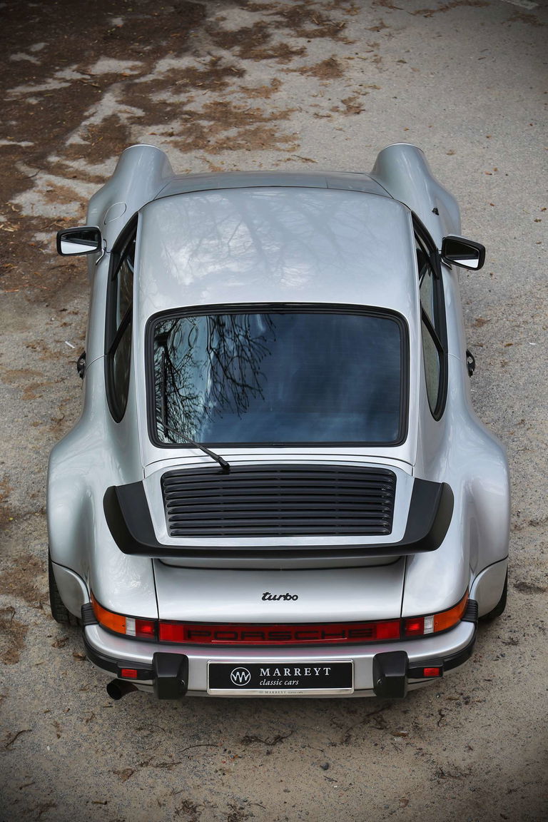 Porsche 911 Turbo 3.3