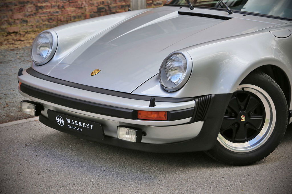 Porsche 911 Turbo 3.3