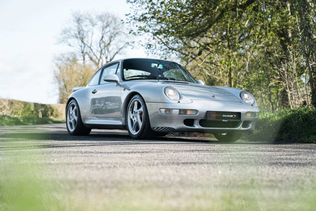 Porsche 993 Carrera 4S