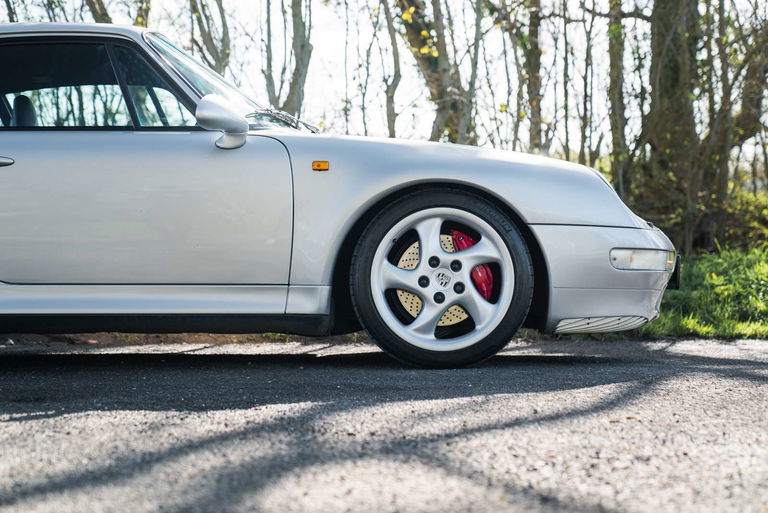 Porsche 993 Carrera 4S