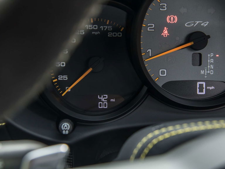 Porsche 718 Cayman GT4