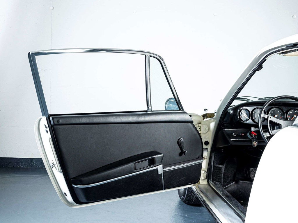 Porsche 911 S (F-Modell)