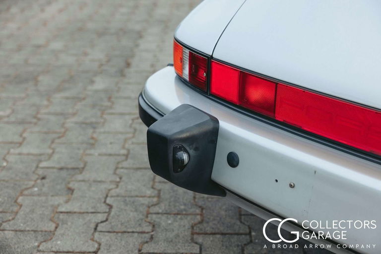 Porsche 911 Carrera 3.2 Speedster (US)