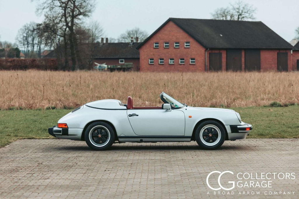 Porsche 911 Carrera 3.2 Speedster (US)