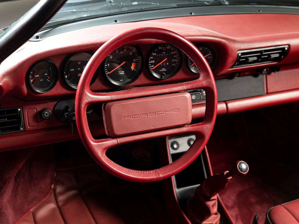 Porsche 911 Carrera 3.2 Speedster