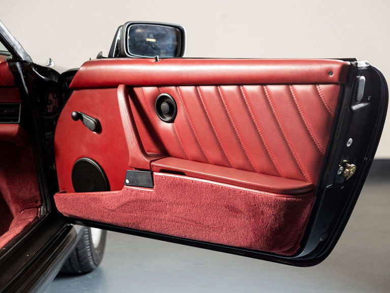 Porsche 911 Carrera 3.2 Speedster