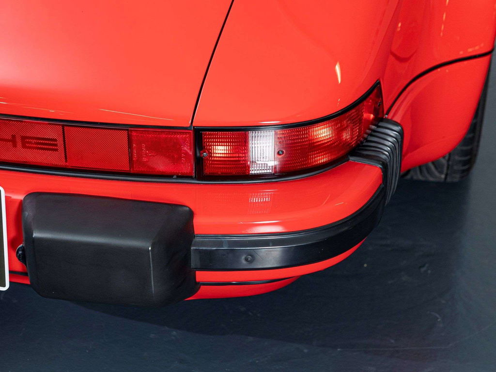 Porsche 911 Carrera 3.2 Speedster (US)