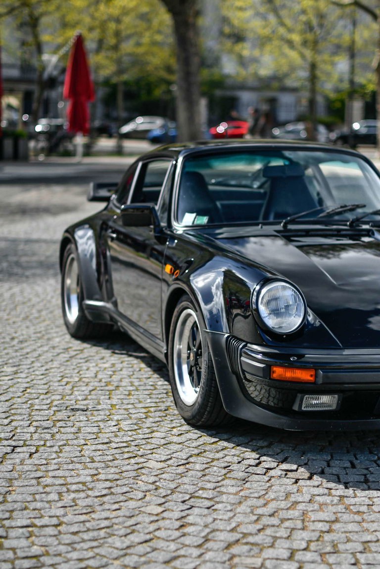 Porsche 911 Turbo 3.3