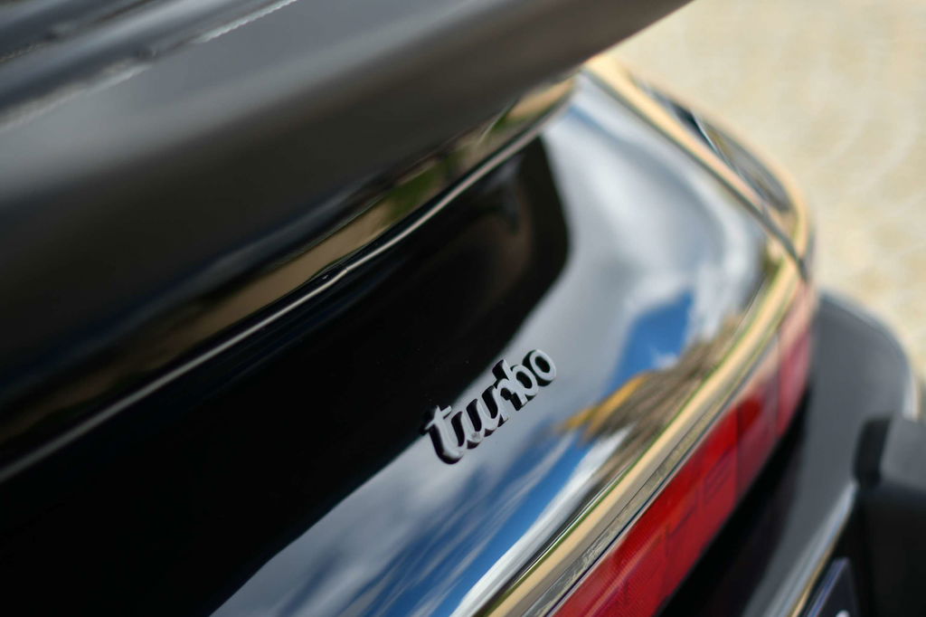 Porsche 911 Turbo 3.3