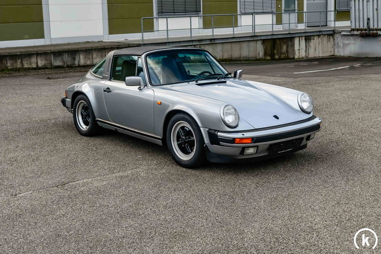 Porsche 911 Carrera 3.2 (US)