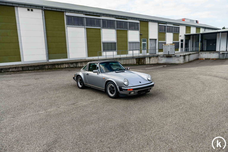 Porsche 911 Carrera 3.2 (US)