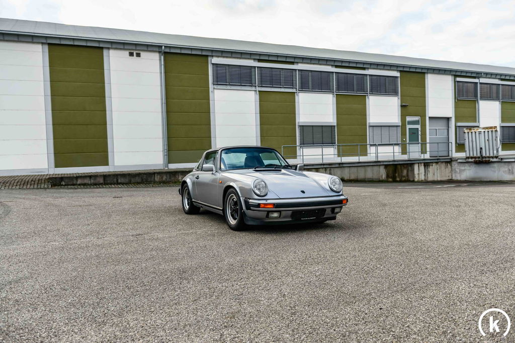 Porsche 911 Carrera 3.2 (US)