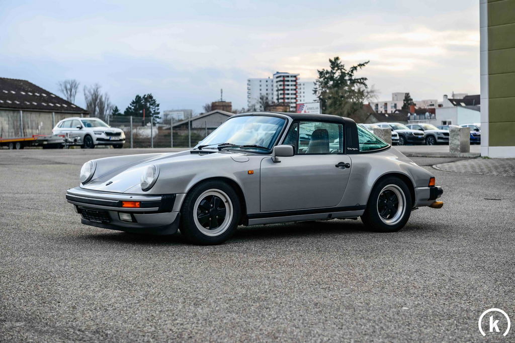 Porsche 911 Carrera 3.2 (US)