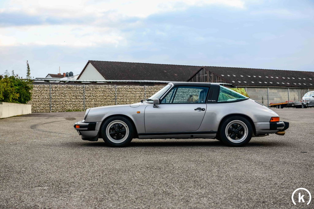 Porsche 911 Carrera 3.2 (US)